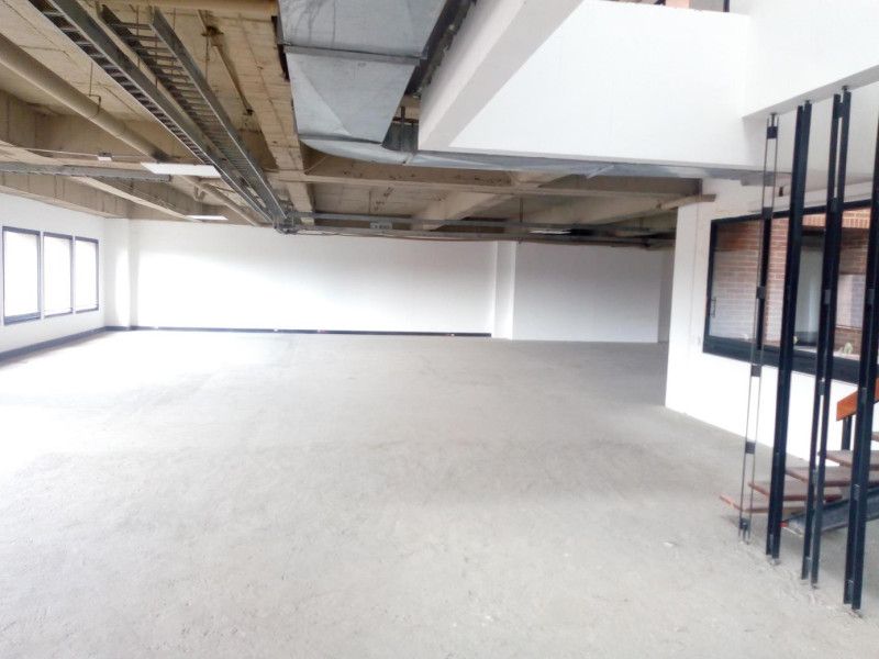 Oficina en venta Cundinamarca Bogotá Santa Bibiana 138 m2 Habitaciones 0 Baños 2 Garajes 0 Precio $1000000000