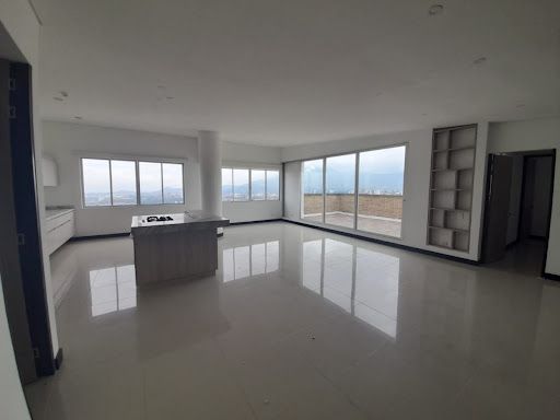 Apartamento en venta Risaralda Pereira Los Alamos 240 m2 Habitaciones 3 Baños 5 Garajes 4 Precio $1340000000
