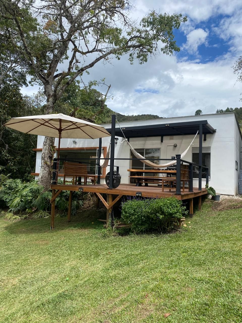 Casa en venta Antioquia La Ceja La Ceja 320 m2 Habitaciones 3 Baños 4 Garajes 1 Precio $2450000000