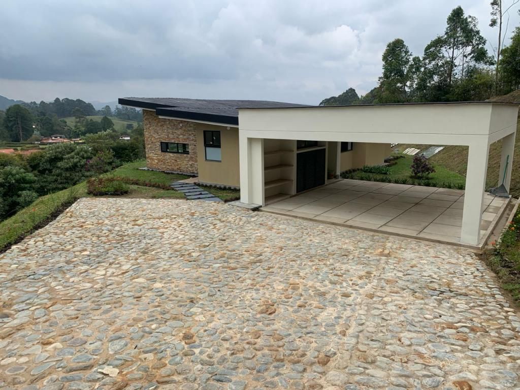 Casa en venta Antioquia El Carmen De Viboral El Centro 163 m2 Habitaciones 3 Baños 4 Garajes 1 Precio $1350000000
