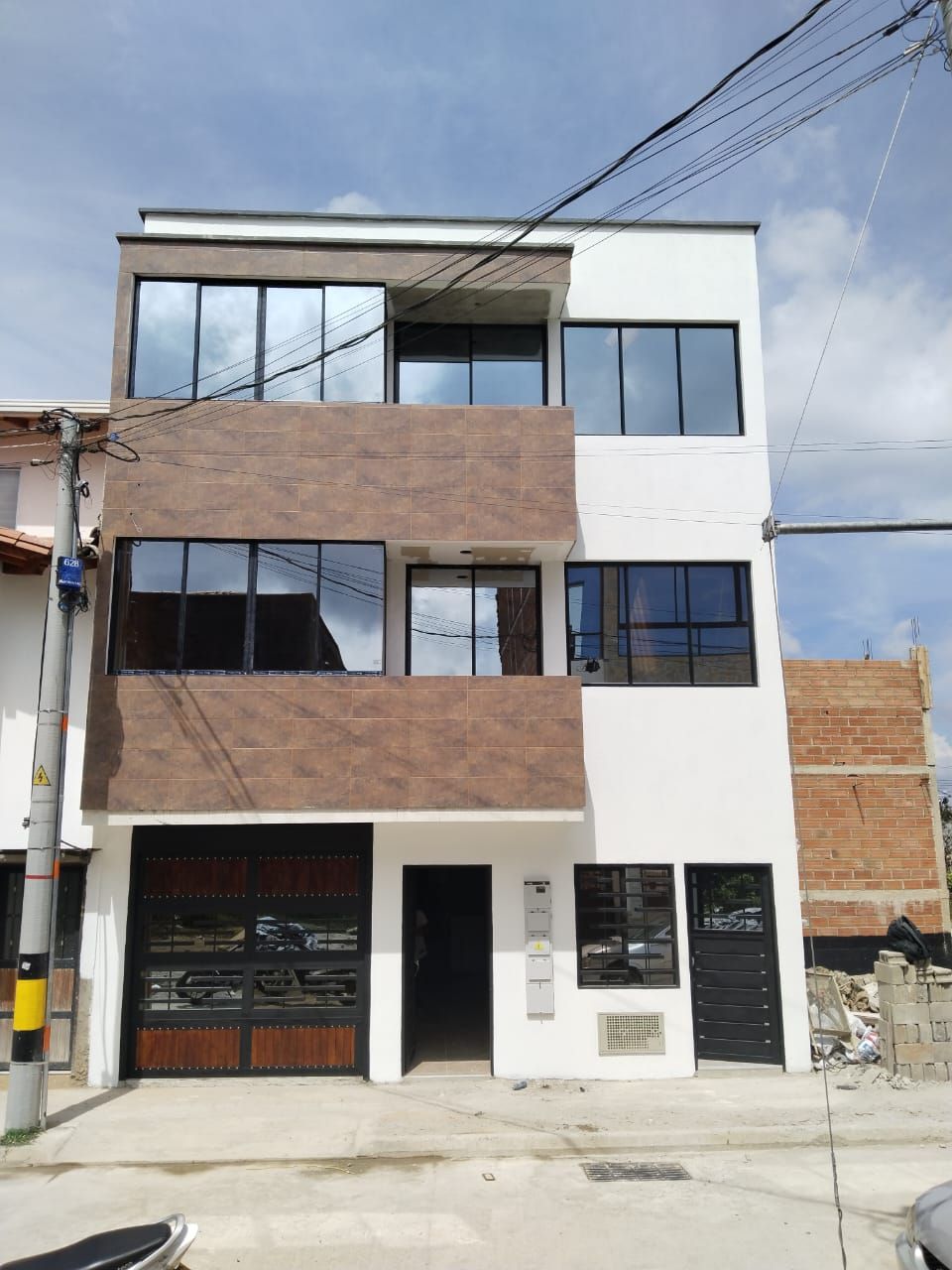 Apartamento en venta Antioquia El Carmen De Viboral El Carmen De Viboral 78 m2 Habitaciones 2 Baños 1 Garajes 1 Precio $240000000