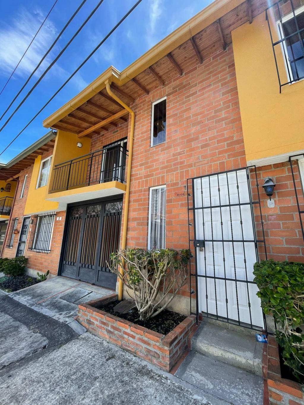 Casa en venta Antioquia Rionegro Santa Ana 110 m2 Habitaciones 3 Baños 2 Garajes 2 Precio $550000000