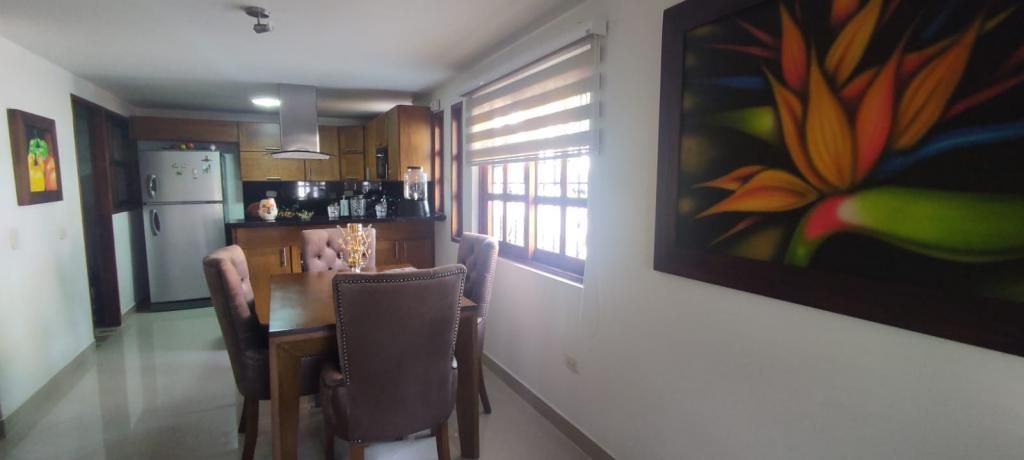 Casa en venta Antioquia Rionegro El Porvenir 172 m2 Habitaciones 5 Baños 3 Garajes 1 Precio $730000000