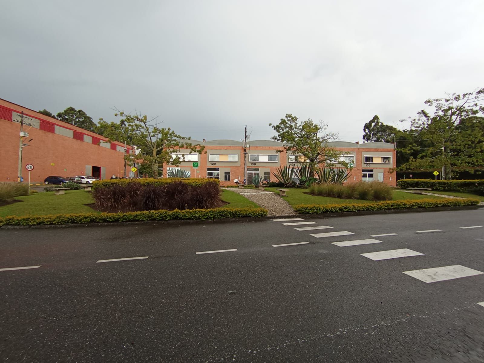 Bodega en arriendo Antioquia Rionegro El Porvenir 400 m2 Habitaciones 0 Baños 1 Garajes 3 Precio $11000000