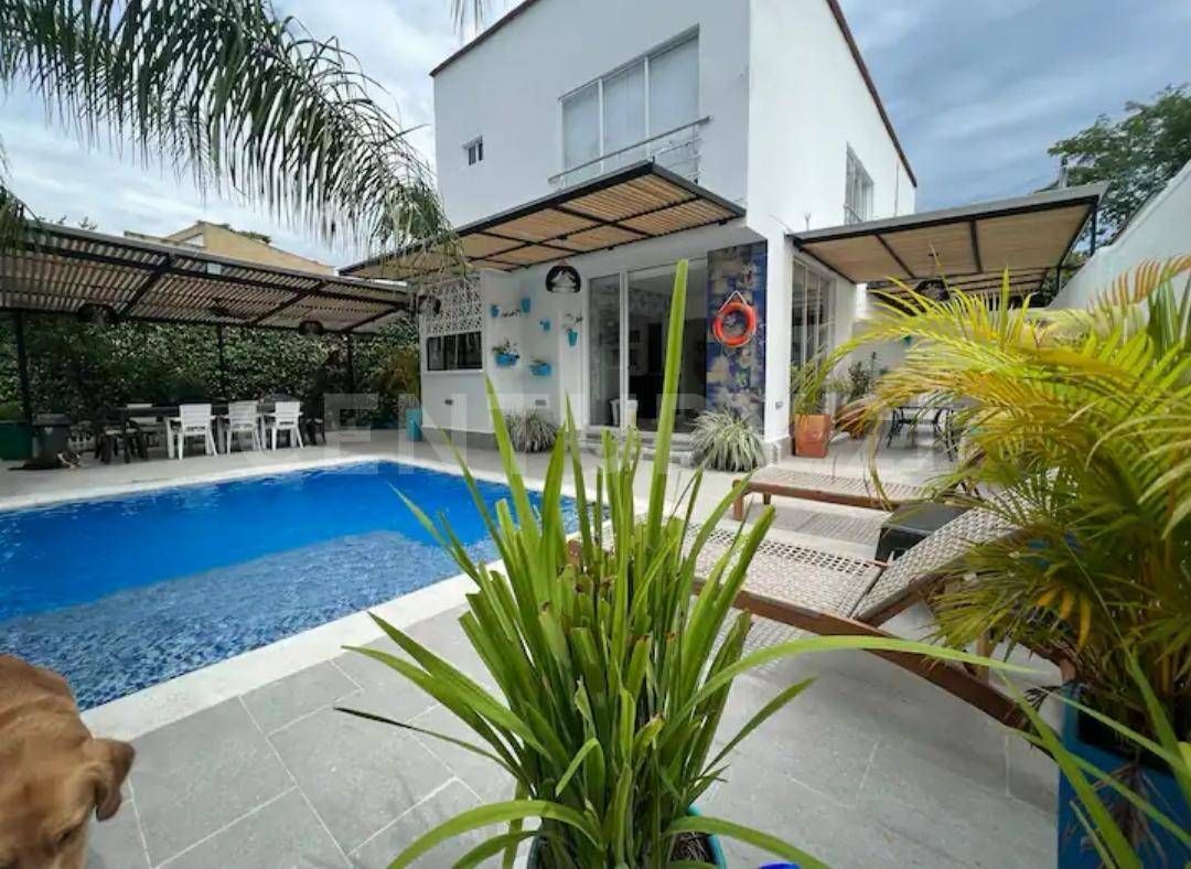 Finca en venta Antioquia Santafé De Antioquia Santafé De Antioquia 342 m2 Habitaciones 3 Baños 3 Garajes 5 Precio $1300000000