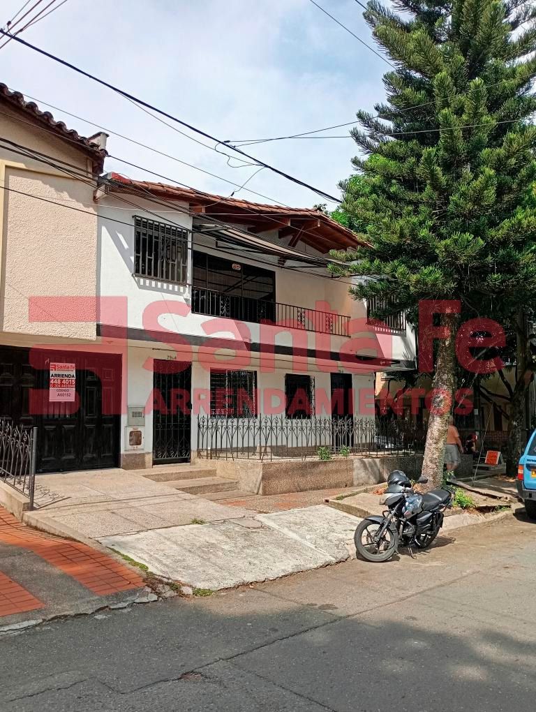 Casa en arriendo Antioquia Medellín Miravalle 110 m2 Habitaciones 3 Baños 2 Garajes 1 Precio $3100000