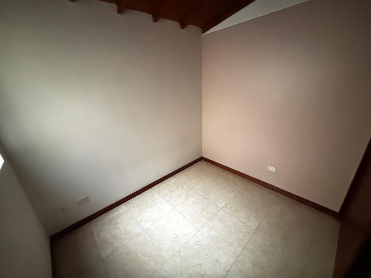 Casa en arriendo Antioquia Medellín Medellín 64 m2 Habitaciones 3 Baños 2 Garajes 0 Precio $2300000