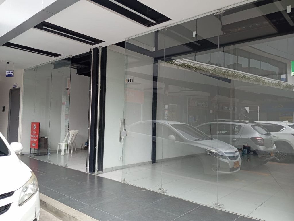 Local en arriendo Valle Del Cauca Cali Los Cámbulos 33 m2 Habitaciones 0 Baños 0 Garajes 0 Precio $2805000