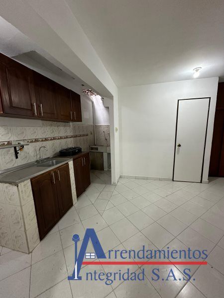 Apartaestudio en arriendo Antioquia Medellín La Gloria 25 m2 Habitaciones 1 Baños 1 Garajes 0 Precio $1100000