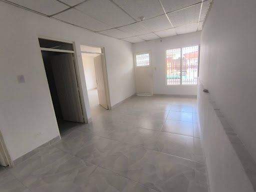 Apartamento en arriendo Valle Del Cauca Cali La Base 60 m2 Habitaciones 3 Baños 1 Garajes 2 Precio $900000