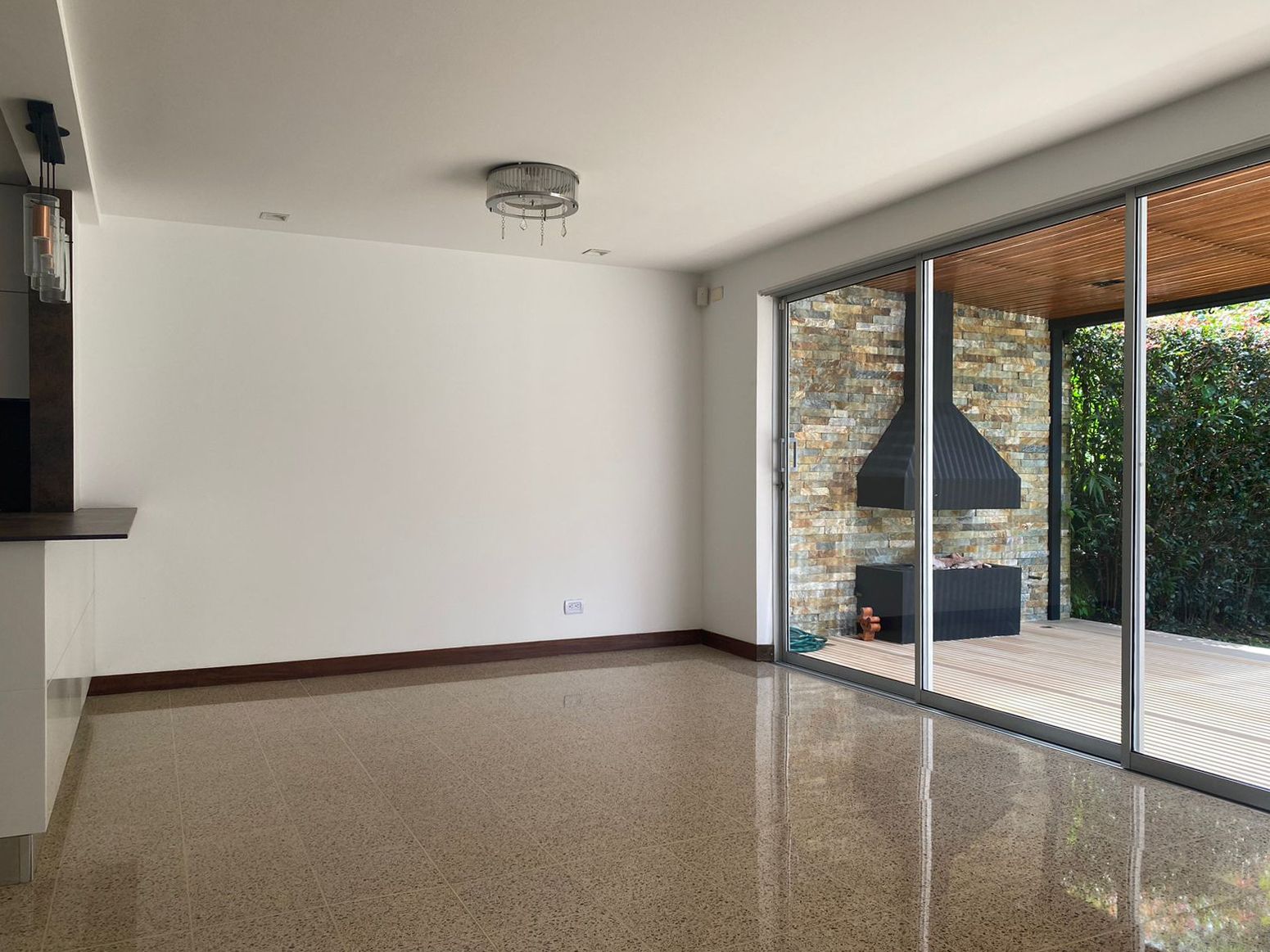 Casa en arriendo Antioquia Envigado Loma Del Atravesado 159 m2 Habitaciones 2 Baños 3 Garajes 4 Precio $7150000