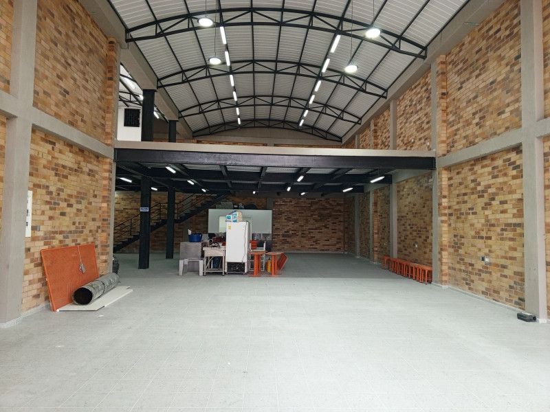 Bodega en venta Cundinamarca Bogotá Costa Azul 550 m2 Habitaciones 0 Baños 4 Garajes 1 Precio $2250000000