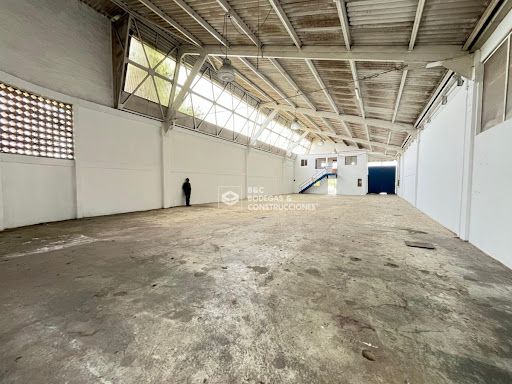 Bodega en arriendo Antioquia Rionegro San Antonio 560 m2 Habitaciones 0 Baños 2 Garajes 0 Precio $13000000