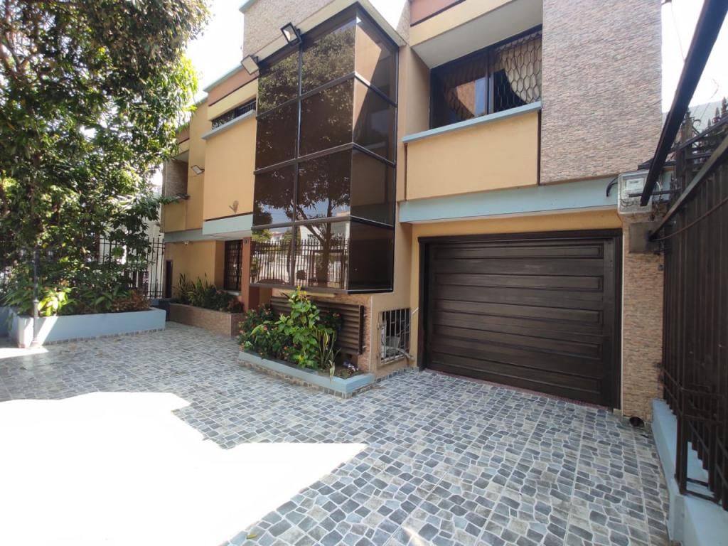Casa en arriendo Atlántico Barranquilla Ciudad Jardin 500 m2 Habitaciones 6 Baños 5 Garajes 0 Precio $15000000