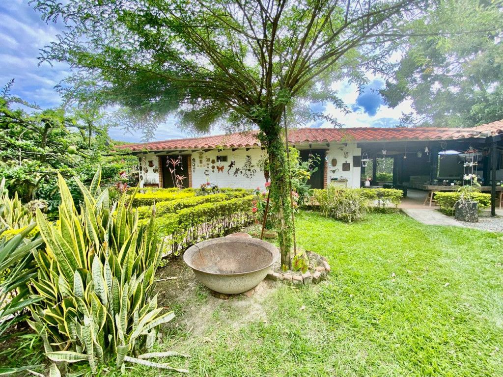 Casa Campestre en venta Valle Del Cauca Palmira Palmira 480 m2 Habitaciones 3 Baños 3 Garajes 4 Precio $980000000