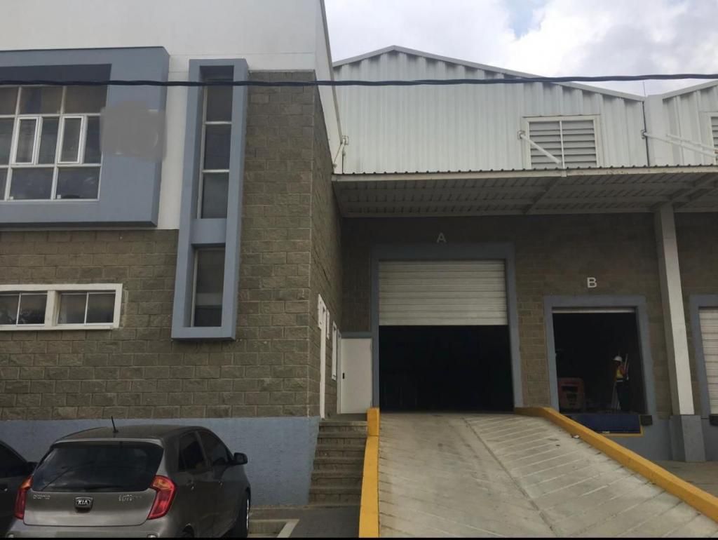 Bodega en venta Atlántico Barranquilla La Gloria 654 m2 Habitaciones 0 Baños 3 Garajes 0 Precio $1950000000