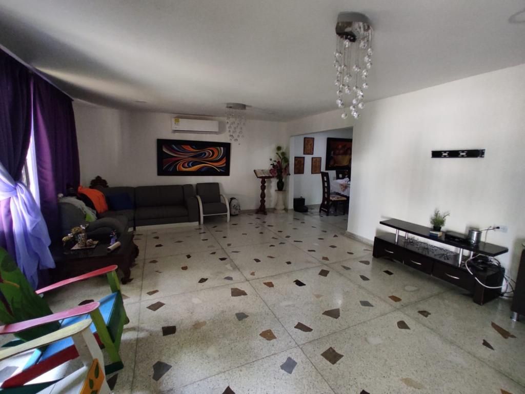 Casa en venta Atlántico Barranquilla Paraiso 250 m2 Habitaciones 3 Baños 3 Garajes 1 Precio $700000000