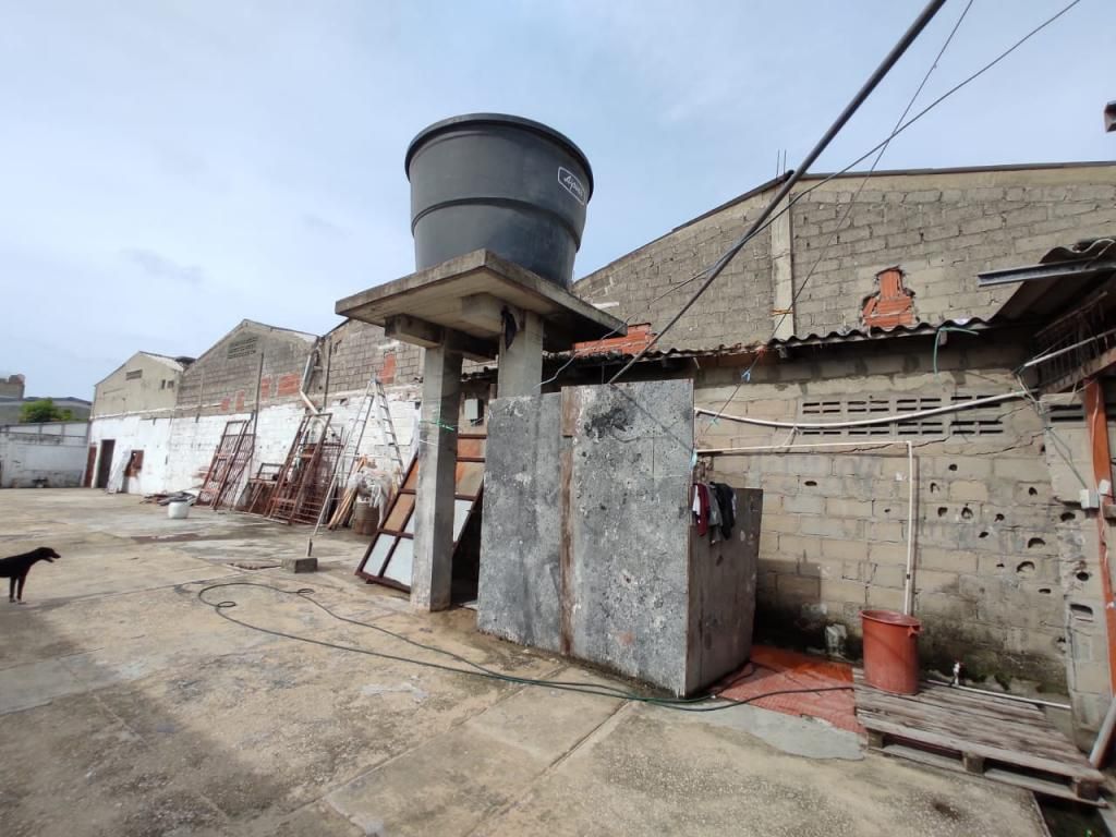 Bodega en arriendo Atlántico Barranquilla Pumarejo 250 m2 Habitaciones 0 Baños 1 Garajes 0 Precio $3000000