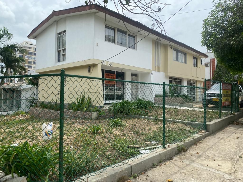 Casa en venta Atlántico Barranquilla La Cumbre 300 m2 Habitaciones 5 Baños 4 Garajes 4 Precio $1000000000