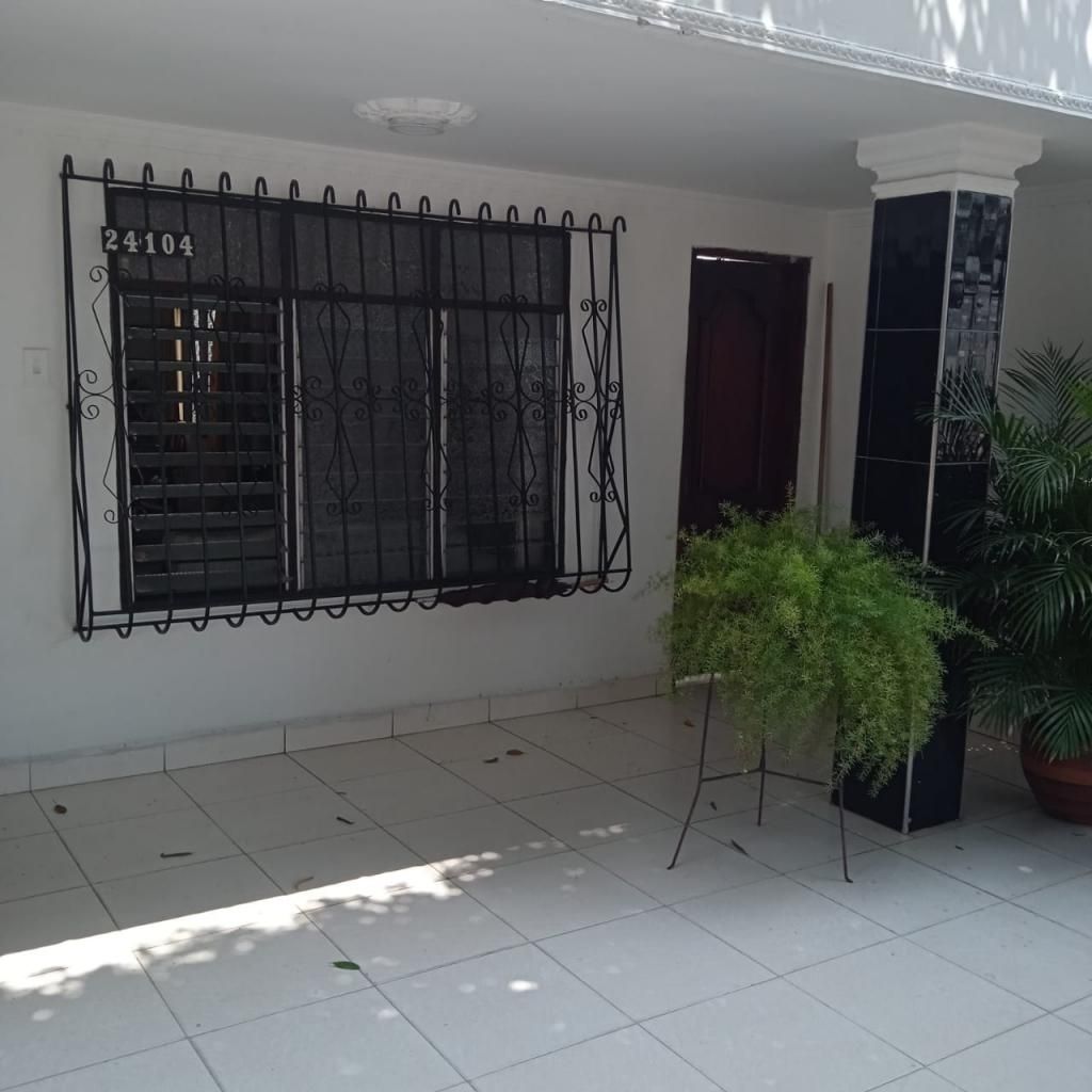 Casa en venta Atlántico Barranquilla Los Andes 260 m2 Habitaciones 5 Baños 3 Garajes 1 Precio $450000000