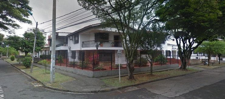 Casa en arriendo Valle Del Cauca Cali La Flora 360 m2 Habitaciones 5 Baños 4 Garajes 3 Precio $6000000