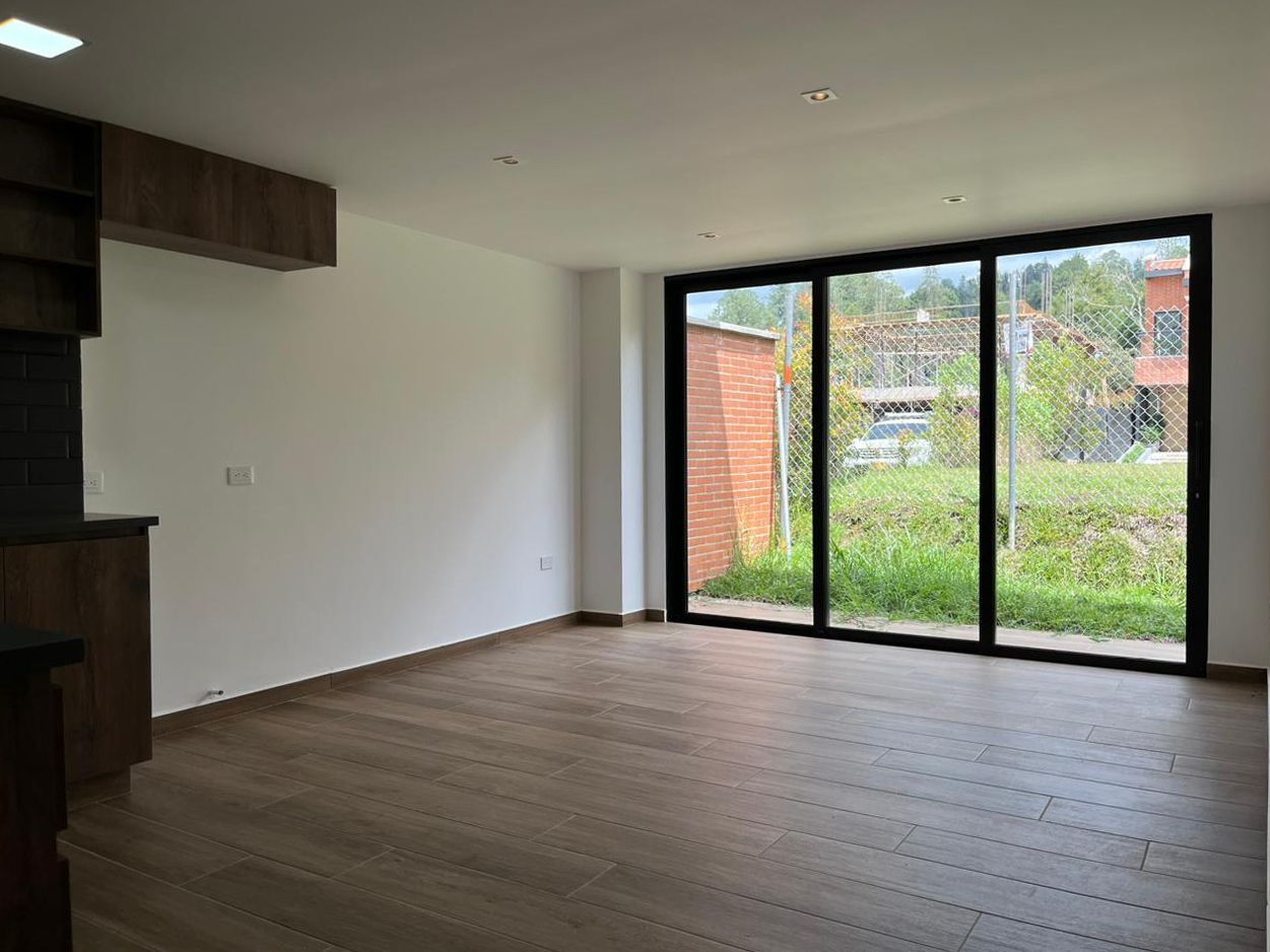 Casa en venta Antioquia El Retiro El Carmen 160 m2 Habitaciones 4 Baños 4 Garajes 2 Precio $990000000