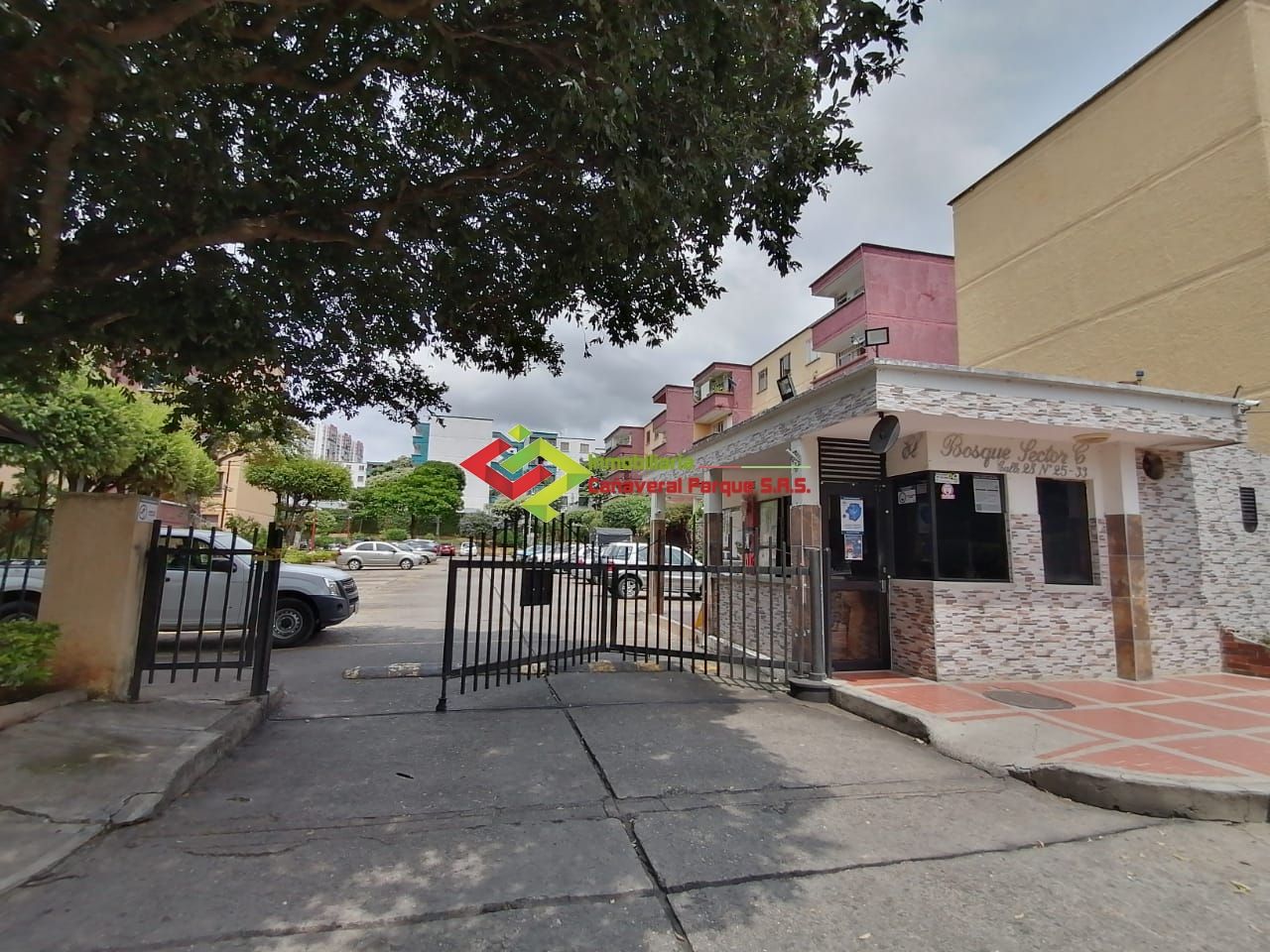 Apartamento en venta Santander Floridablanca Conjunto Santa Maria Del Bosque Sector C 94 m2 Habitaciones 3 Baños 2 Garajes 1 Precio $220000000