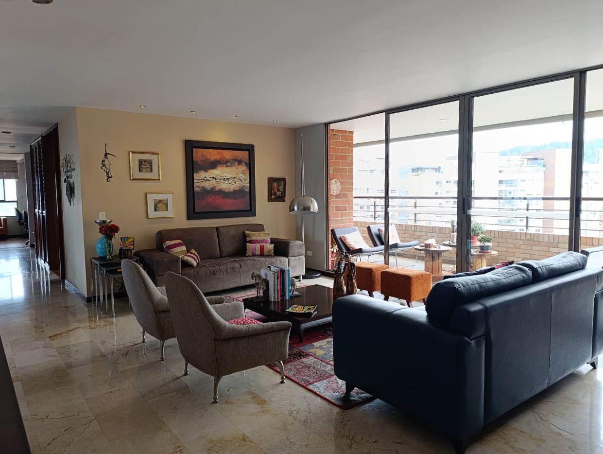 Apartamento en arriendo Antioquia Medellín El Tesoro 213 m2 Habitaciones 3 Baños 4 Garajes 3 Precio $9800000