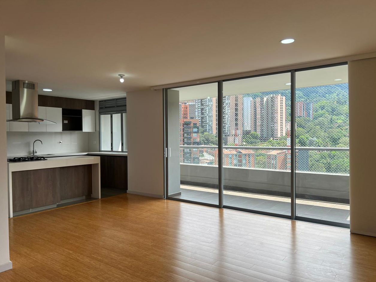 Apartamento en arriendo Antioquia Envigado Las Palmas 140 m2 Habitaciones 3 Baños 4 Garajes 2 Precio $5850000
