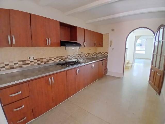 Casa en arriendo Antioquia Envigado La Mesa 180 m2 Habitaciones 3 Baños 3 Garajes 1 Precio $3400000