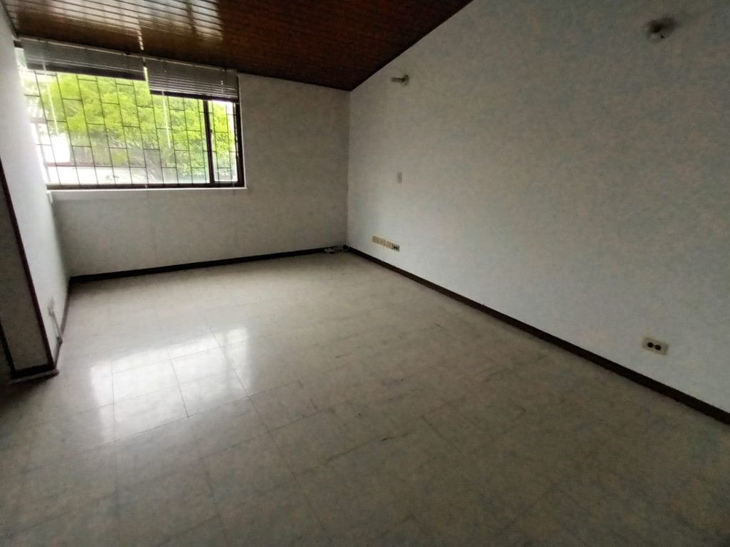 Casa en arriendo Cundinamarca Bogotá Prado Veraniego Sur 307 m2 Habitaciones 7 Baños 5 Garajes 4 Precio $9800000