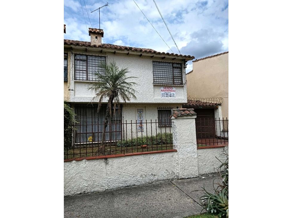 Casa en arriendo o venta Cundinamarca Bogotá Potosí 260 m2 Habitaciones 4 Baños 4 Garajes 3 Precio venta $980000000 Precio arriendo $5500000