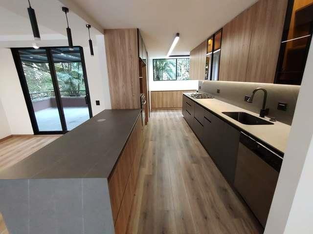 Apartamento en arriendo o venta Antioquia Medellín El Poblado 310 m2 Habitaciones 3 Baños 4 Garajes 2 Precio venta $1850000000 Precio arriendo $12000000
