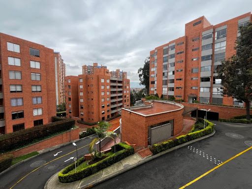 Apartamento en venta Cundinamarca Bogotá Ciudad Jardín Norte 158 m2 Habitaciones 3 Baños 4 Garajes 2 Precio $1130000000