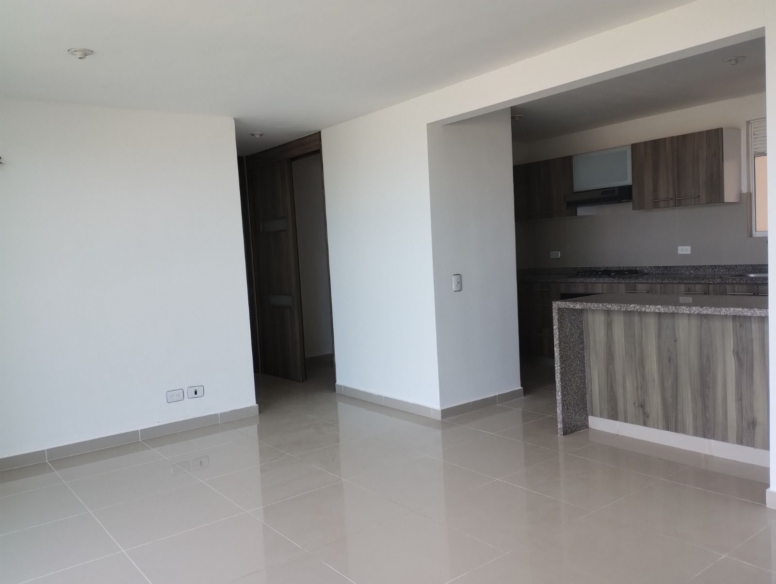 Apartamento en arriendo Atlántico Barranquilla Corregimiento La Playa 99 m2 Habitaciones 3 Baños 2 Garajes 2 Precio $3900000