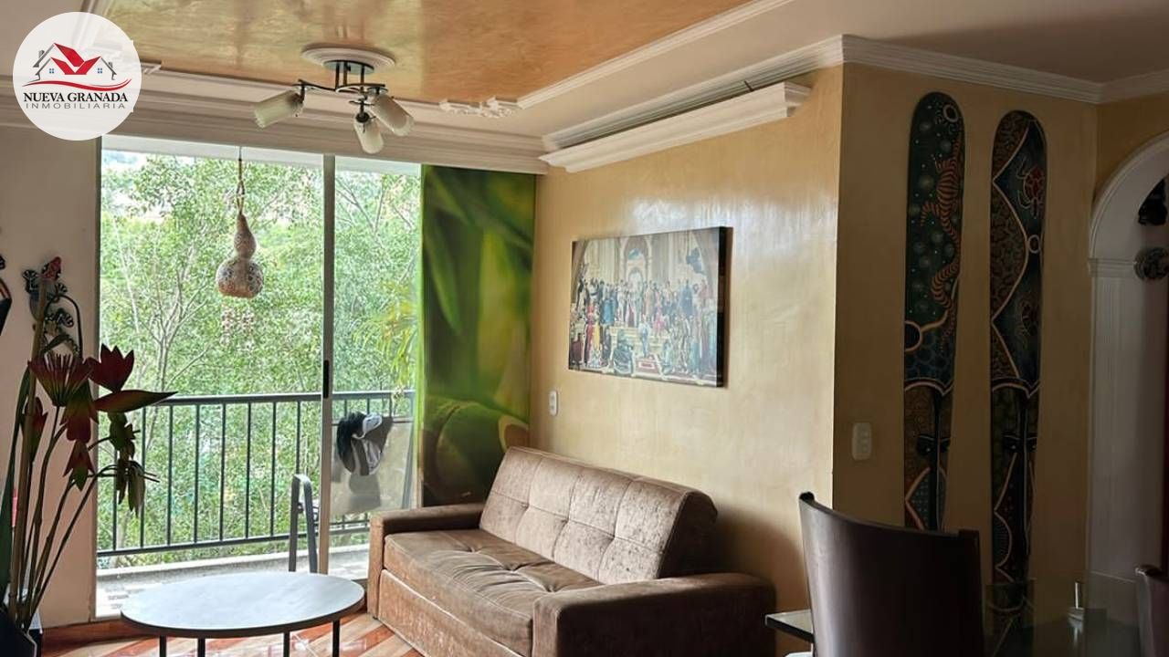 Apartamento en arriendo Antioquia Medellín Altamira 70 m2 Habitaciones 3 Baños 2 Garajes 1 Precio $2100000
