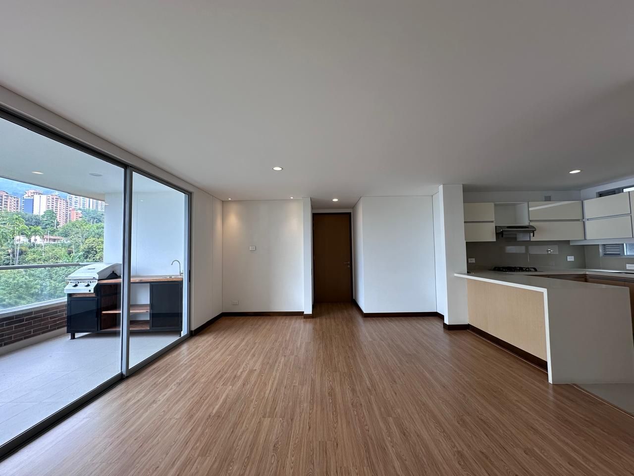 Apartamento en arriendo Antioquia Medellín San Lucas 114 m2 Habitaciones 2 Baños 3 Garajes 2 Precio $8100000