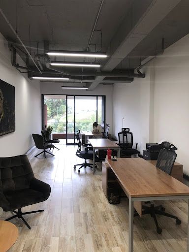 Oficina en arriendo Antioquia Envigado Envigado 64 m2 Habitaciones 0 Baños 1 Garajes 2 Precio $5500000