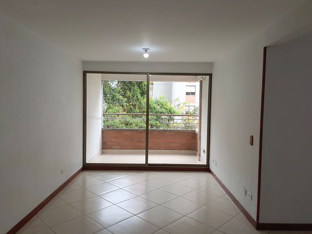 Apartamento en venta Antioquia Medellín Loma De Los Bernal 69 m2 Habitaciones 2 Baños 2 Garajes 1 Precio $465000000
