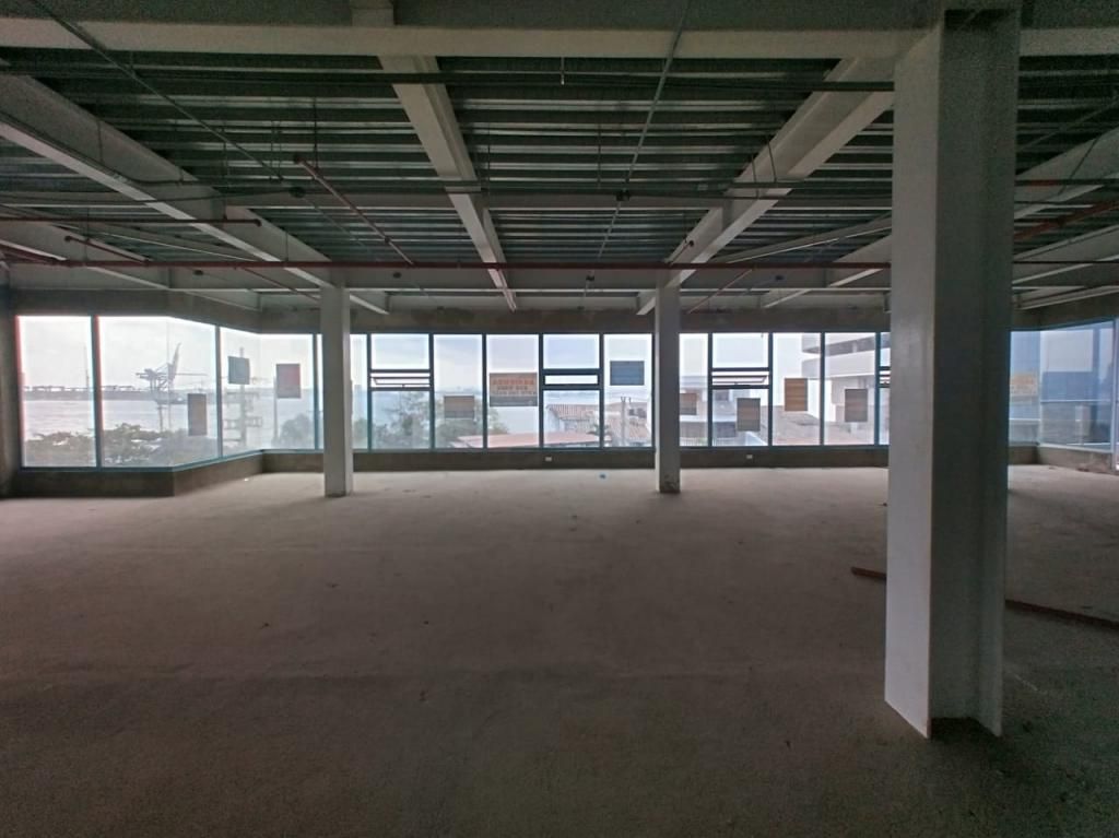 Local en arriendo Bolívar Cartagena Boca Grande 400 m2 Habitaciones 0 Baños 2 Garajes 0 Precio $24000000