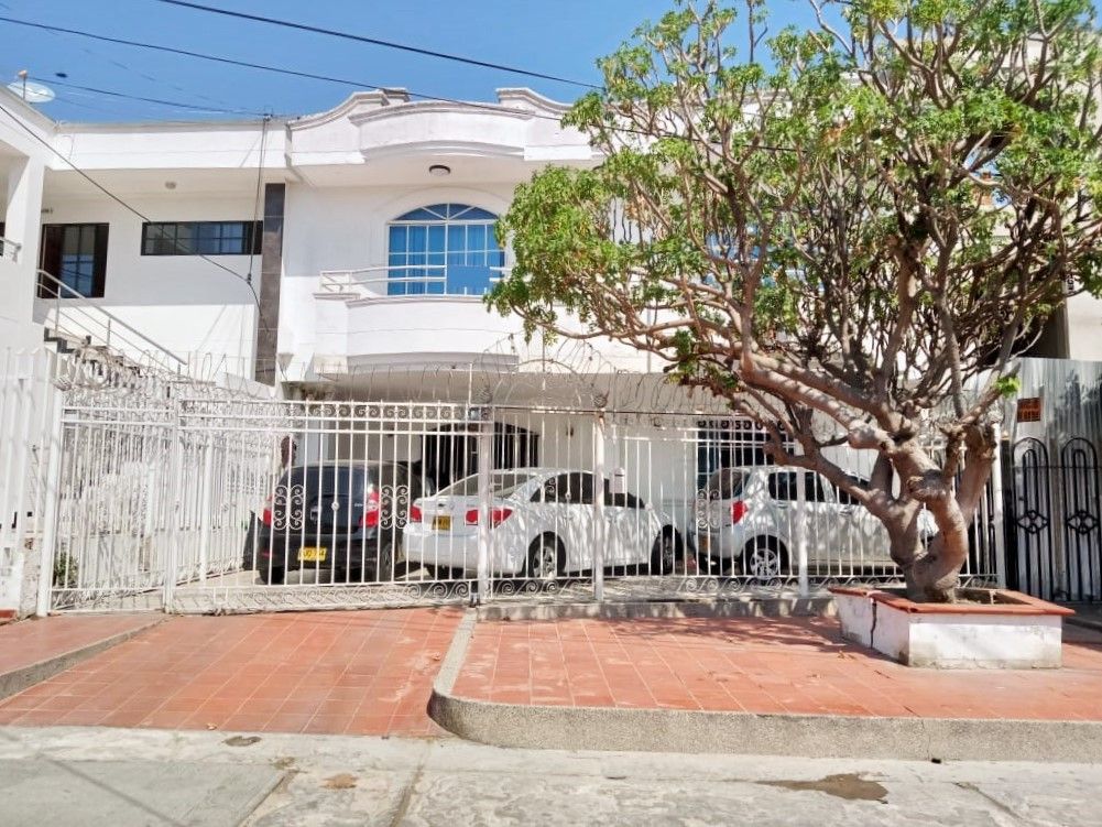 Casa en venta Atlántico Barranquilla Modelo 360 m2 Habitaciones 6 Baños 5 Garajes 3 Precio $740000000