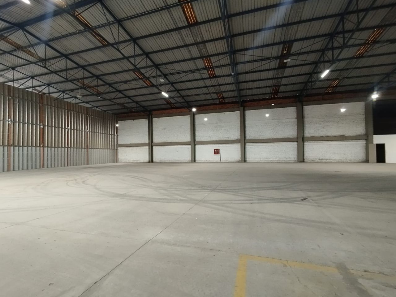 Bodega en arriendo Risaralda Dosquebradas Zona Industrial La Rosa 2138 m2 Habitaciones 0 Baños 4 Garajes 1 Precio $50000000