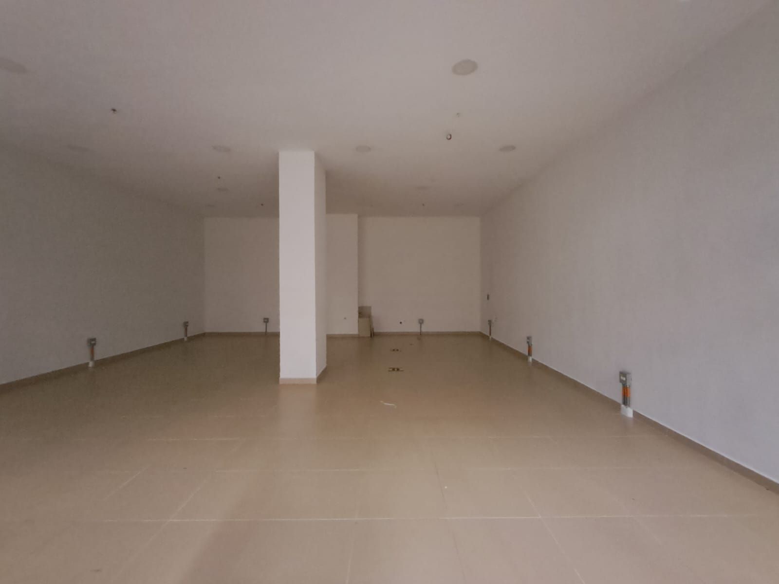 Local en arriendo Antioquia Itagüí Camparola 82 m2 Habitaciones 0 Baños 0 Garajes 0 Precio $4000000