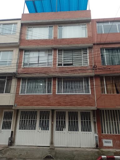 Casa en venta Cundinamarca Bogotá Santa Catalina 280 m2 Habitaciones 7 Baños 7 Garajes 2 Precio $850000000