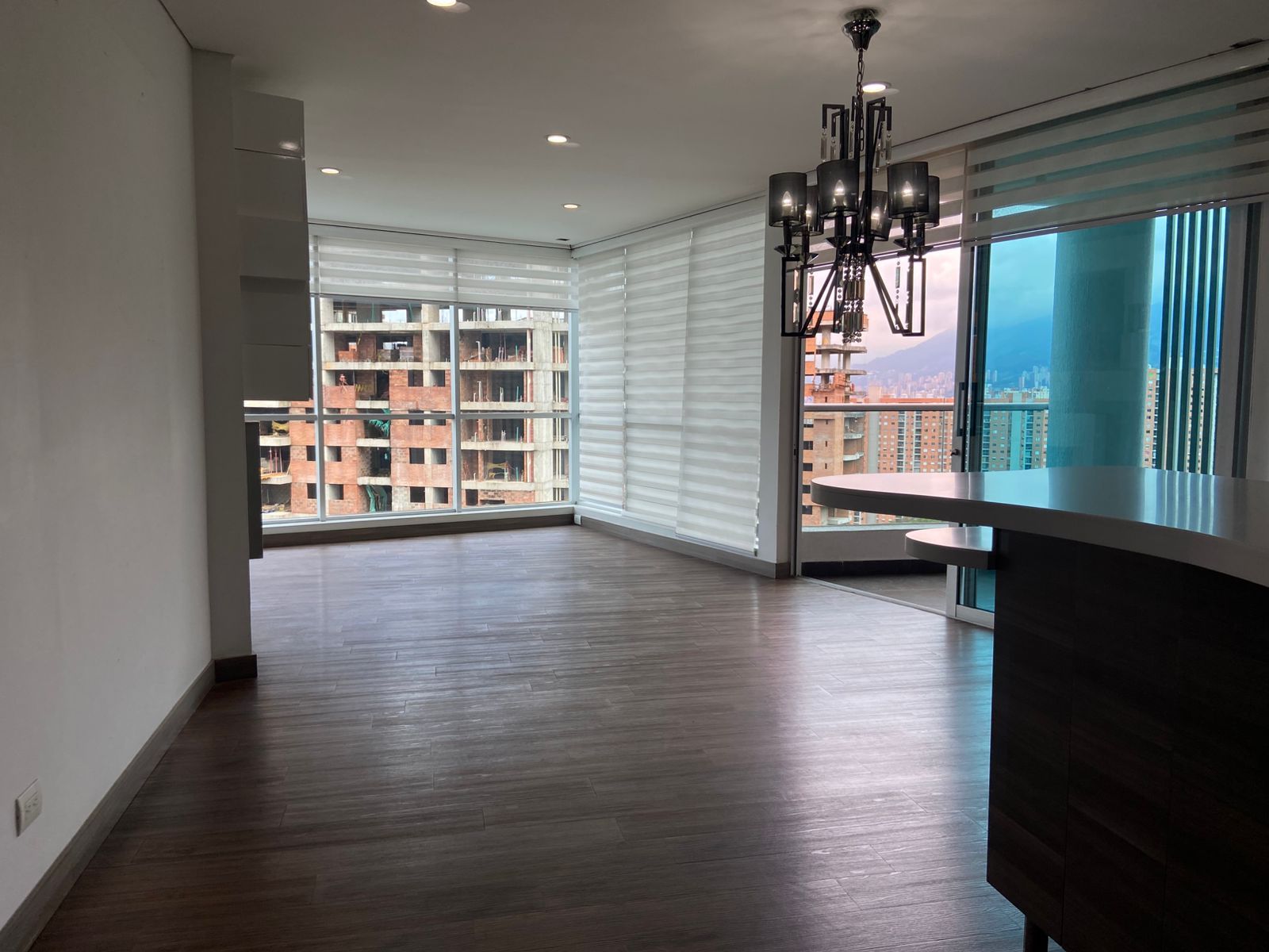 Apartamento en arriendo o venta Antioquia Sabaneta Aldea Verde 145 m2 Habitaciones 3 Baños 4 Garajes 2 Precio venta $1010000000 Precio arriendo $6150000