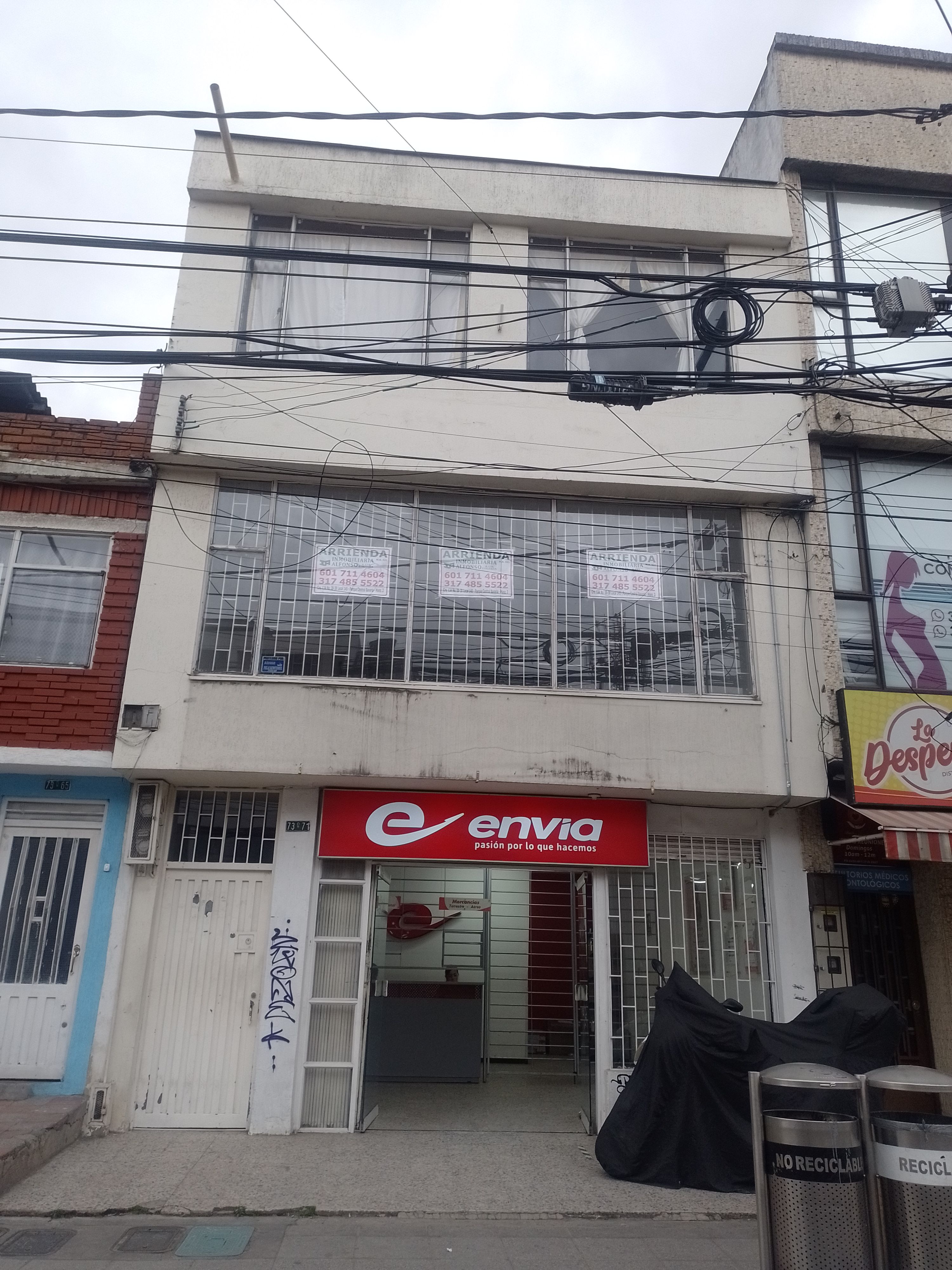 Local Comercial en arriendo Cundinamarca Bogotá Super Manzana 6 90 m2 Habitaciones 1 Baños 1 Garajes 0 Precio $3000000
