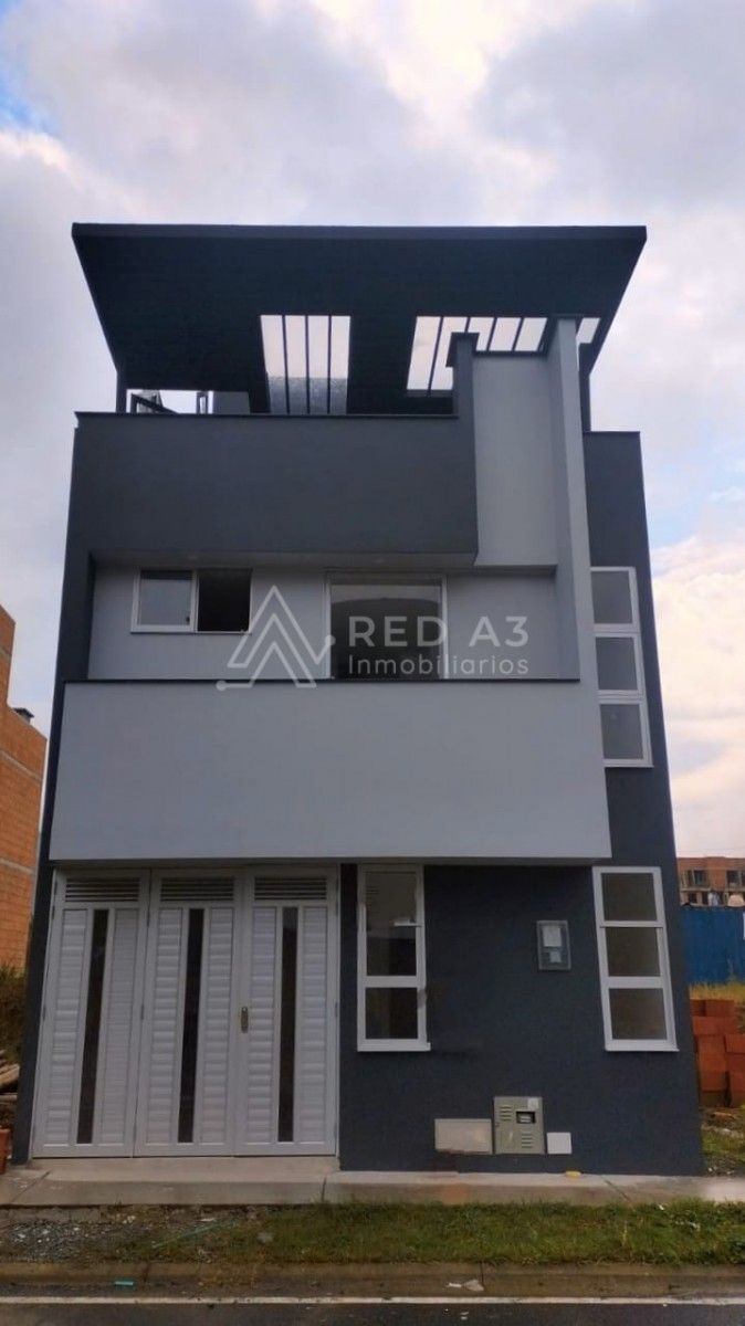 Casa en venta Risaralda Dosquebradas El Estanquillo Bajo 180 m2 Habitaciones 5 Baños 4 Garajes 1 Precio $500000000