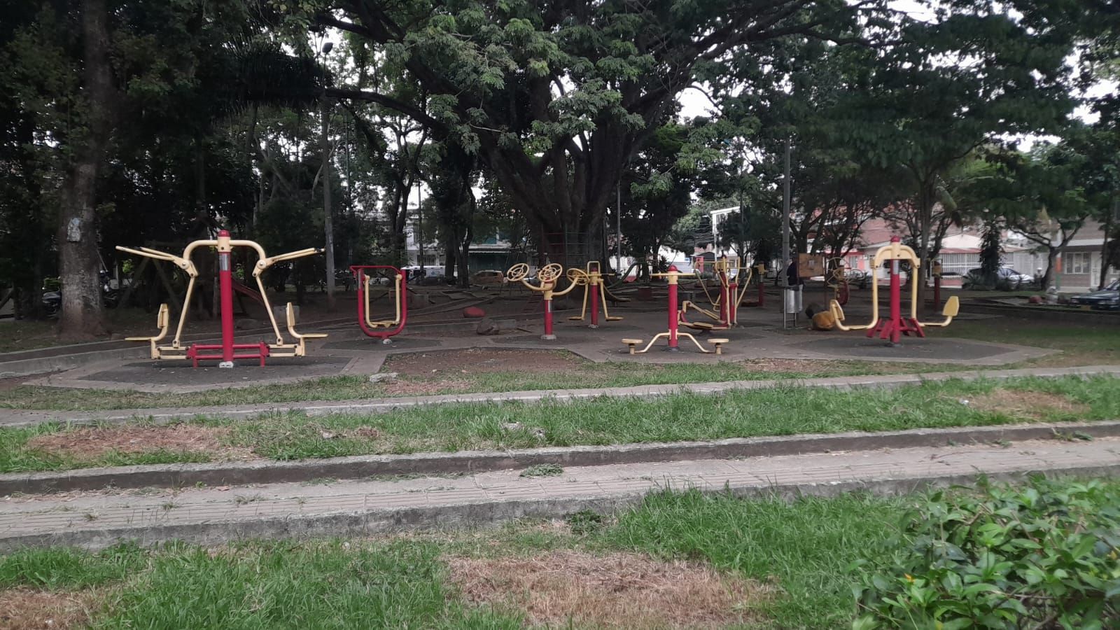 Casa en venta Valle Del Cauca Cali Los Alcázares 116 m2 Habitaciones 4 Baños 2 Garajes 1 Precio $220000000