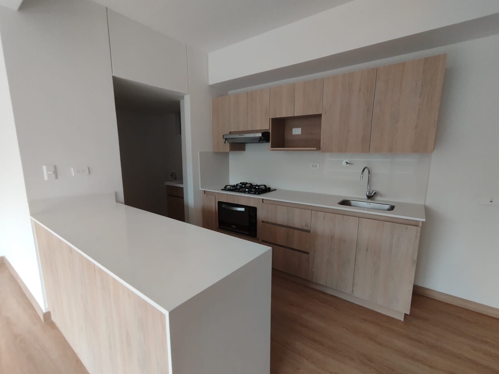 Apartamento en arriendo Antioquia Bello Urbanización Nuevo Horizonte 96 m2 Habitaciones 3 Baños 2 Garajes 2 Precio $4100000