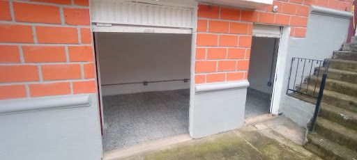 Local en arriendo Antioquia Itagüí Ditaires 25 m2 Habitaciones 0 Baños 1 Garajes 0 Precio $1200000